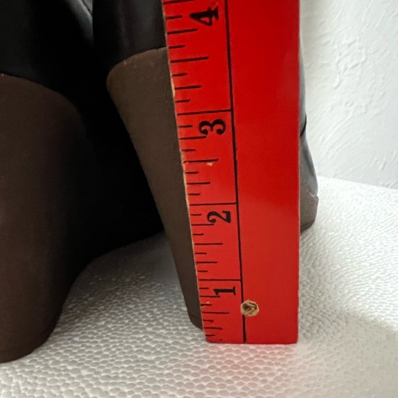 UGG Australia Meredith Wedge Ankle Boots Brown Leather Shearling Lined 9.5/40.5 - Picture 13 of 13